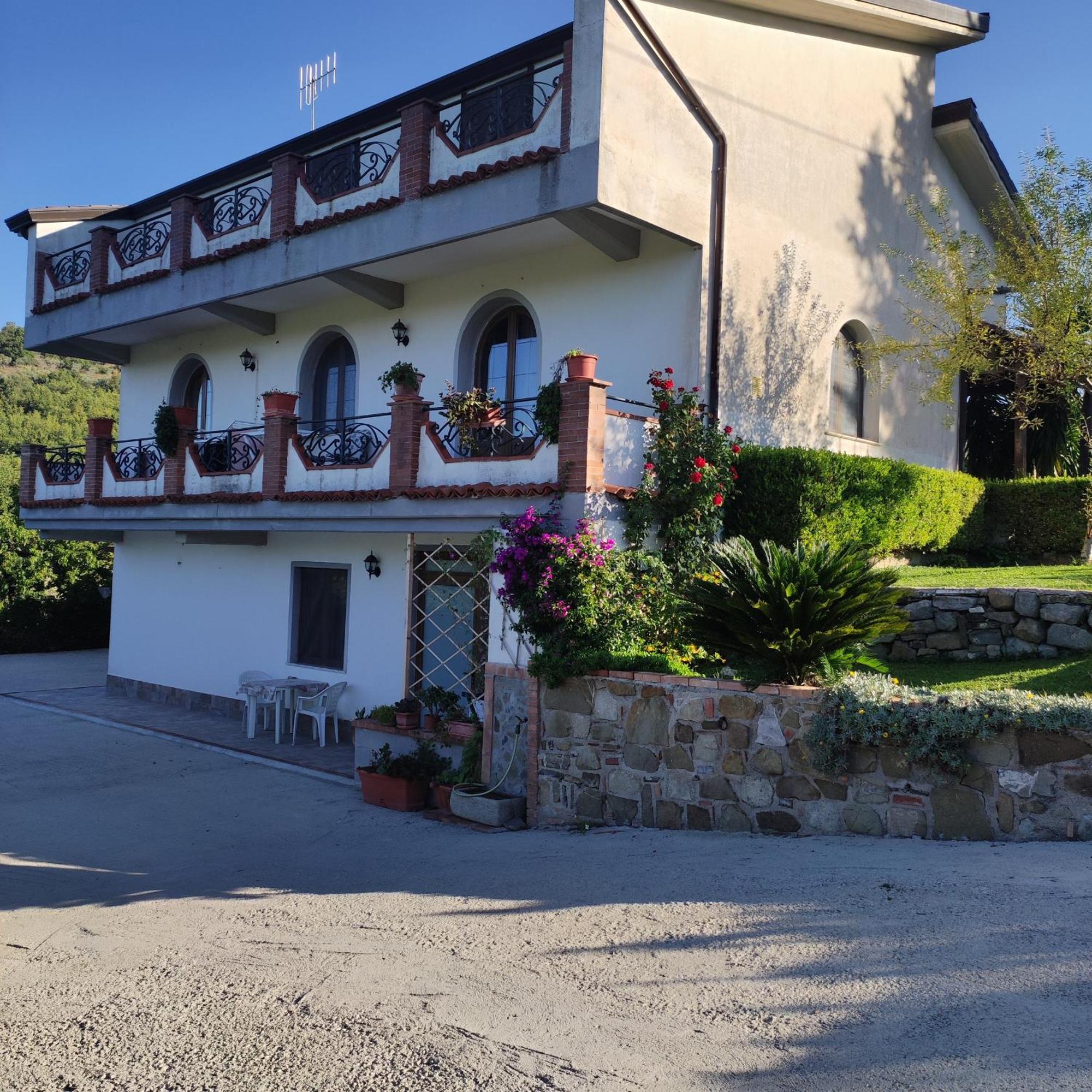 Ruggiero "Casa Vacanze" Villa Vallo della Lucania Bagian luar foto